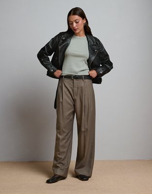 AE77 Premium Pleated Trouser