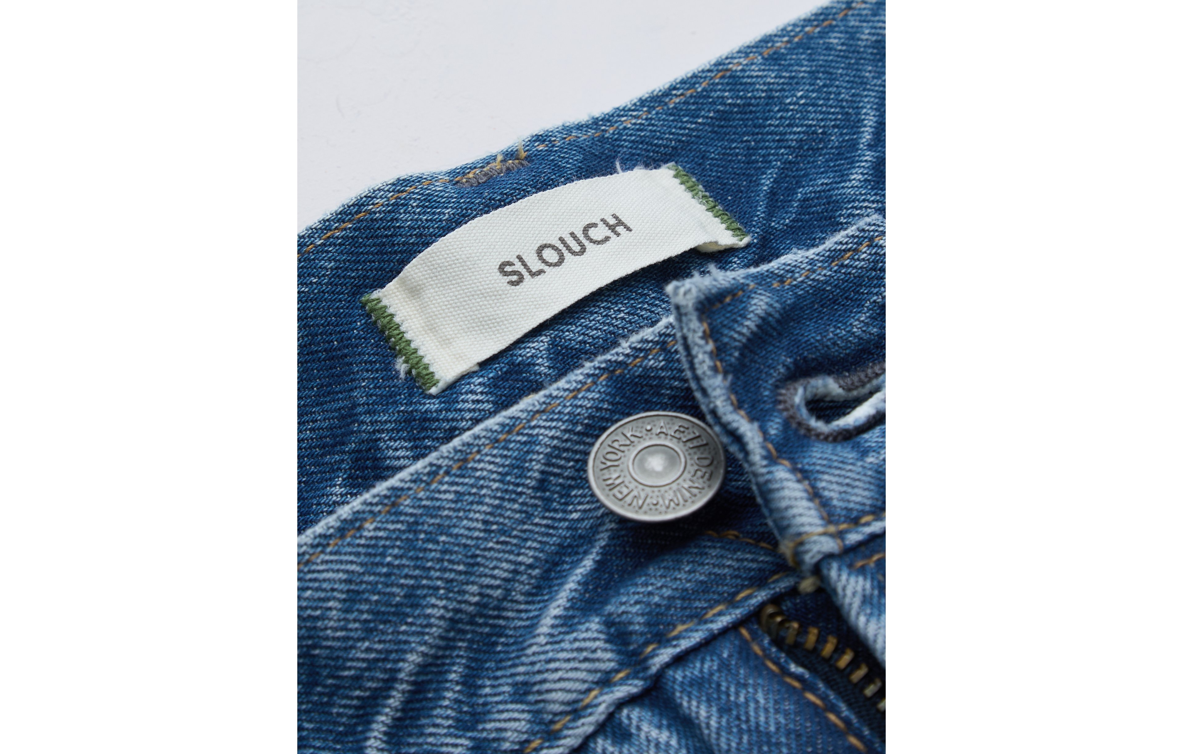 AE77 Premium Slouch Jean