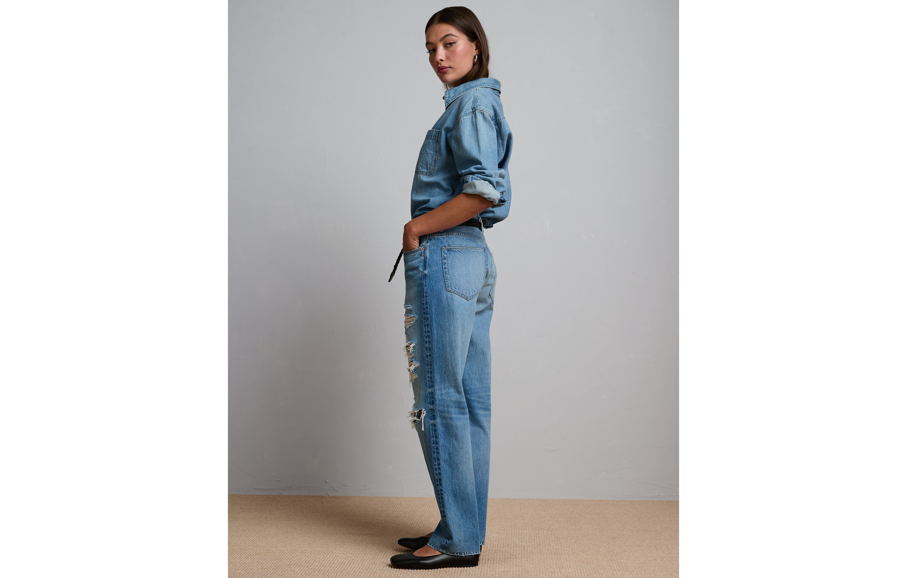 AE77 Premium Slouch Jean