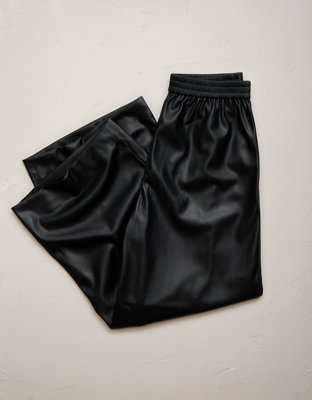 AE77 Faux Leather Pull On Pant