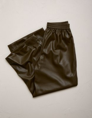 AE77 Faux Leather Pull On Pant