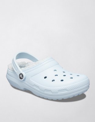 Crocs Classic Lined Clog | American Eagle display picture 1