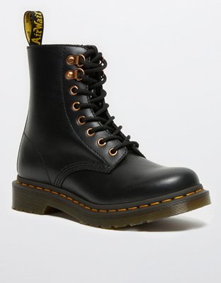 Женские ботинки American Eagle Dr. Martens 1460 Pascal Hardware Lace-Up Boot — фото 2