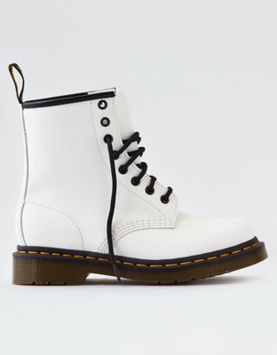1460 smooth leather lace up boots black