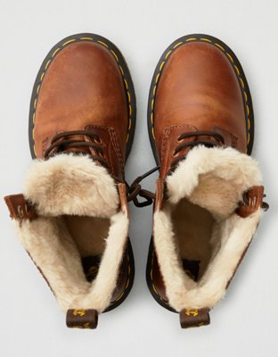 Женские ботинки American Eagle Dr. Martens 1460 Boot — фото 2