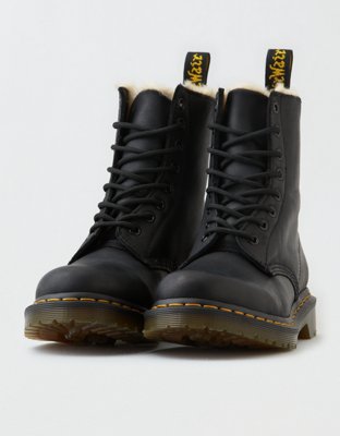 Dr. Martens 1460 Serena Boot
