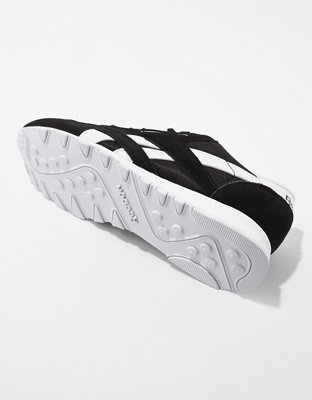Reebok Women's CL Nylon Sneaker