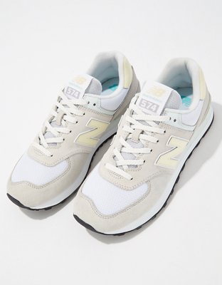 New Balance Women's 574 Sneaker