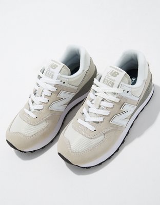 New Balance Women's 574 Sneaker