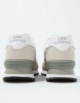 New Balance Women's 574 Sneaker