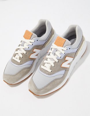 New Balance Women's 997H Sneaker