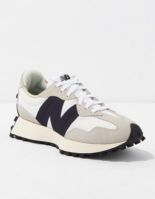 New Balance Women's 327 Sneaker