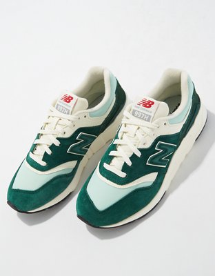 New Balance Women's 997H Sneaker