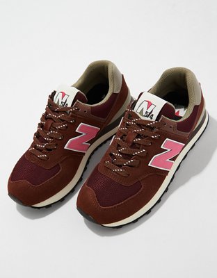 New Balance Women's 574 Sneaker