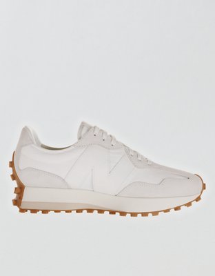New Balance Women's 327 Sneaker