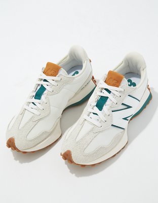 New Balance Women's 327 Sneaker