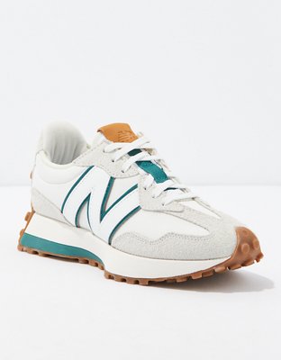 New Balance Women's 327 Sneaker