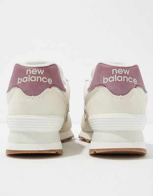 New Balance Women's 574 Sneaker