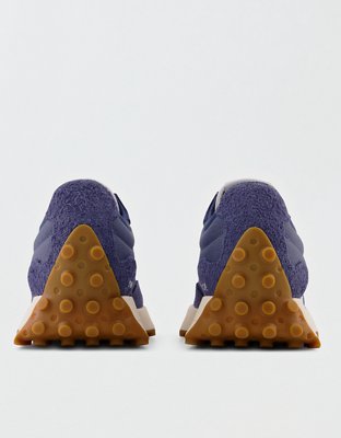 New Balance Women's 327 Sneaker