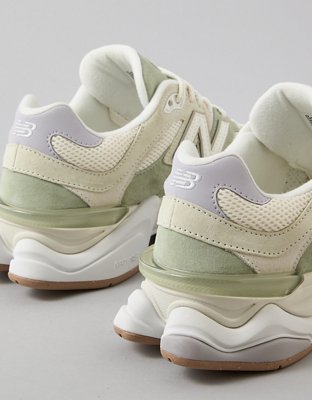 New Balance Women's 9060 Sneaker