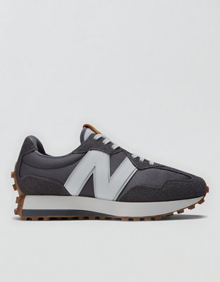 New Balance Women's 327 Sneaker