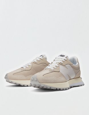 New Balance Women's 327 Sneaker