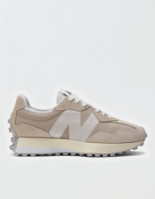 New Balance Women's 327 Sneaker