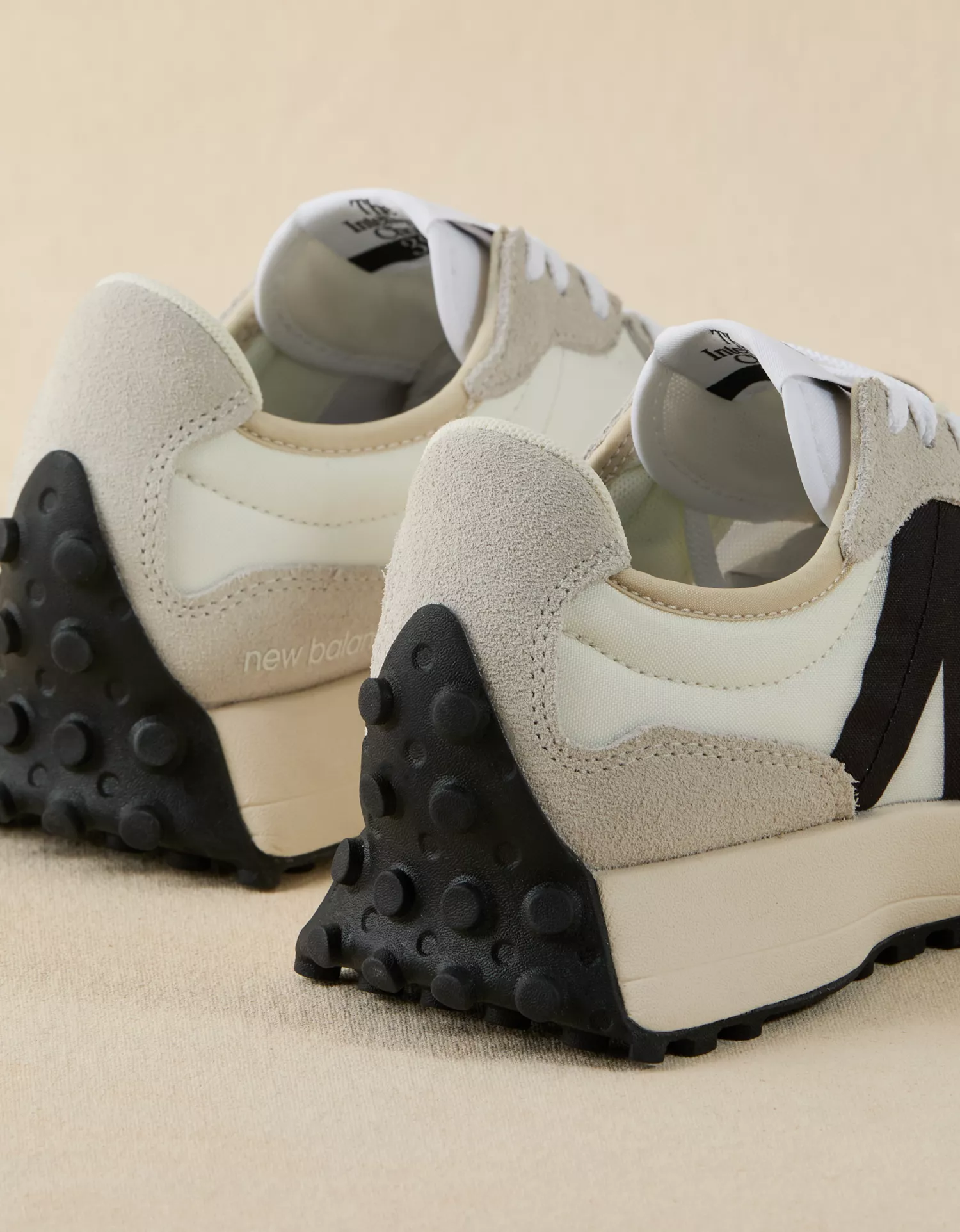 New Balance Women's 327 Sneaker - thumbnail 4