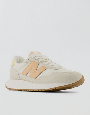 New Balance Women's 237 Sneaker