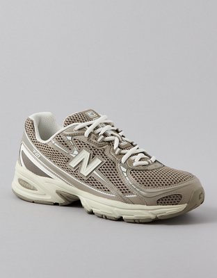New Balance Women's 740 Sneaker
