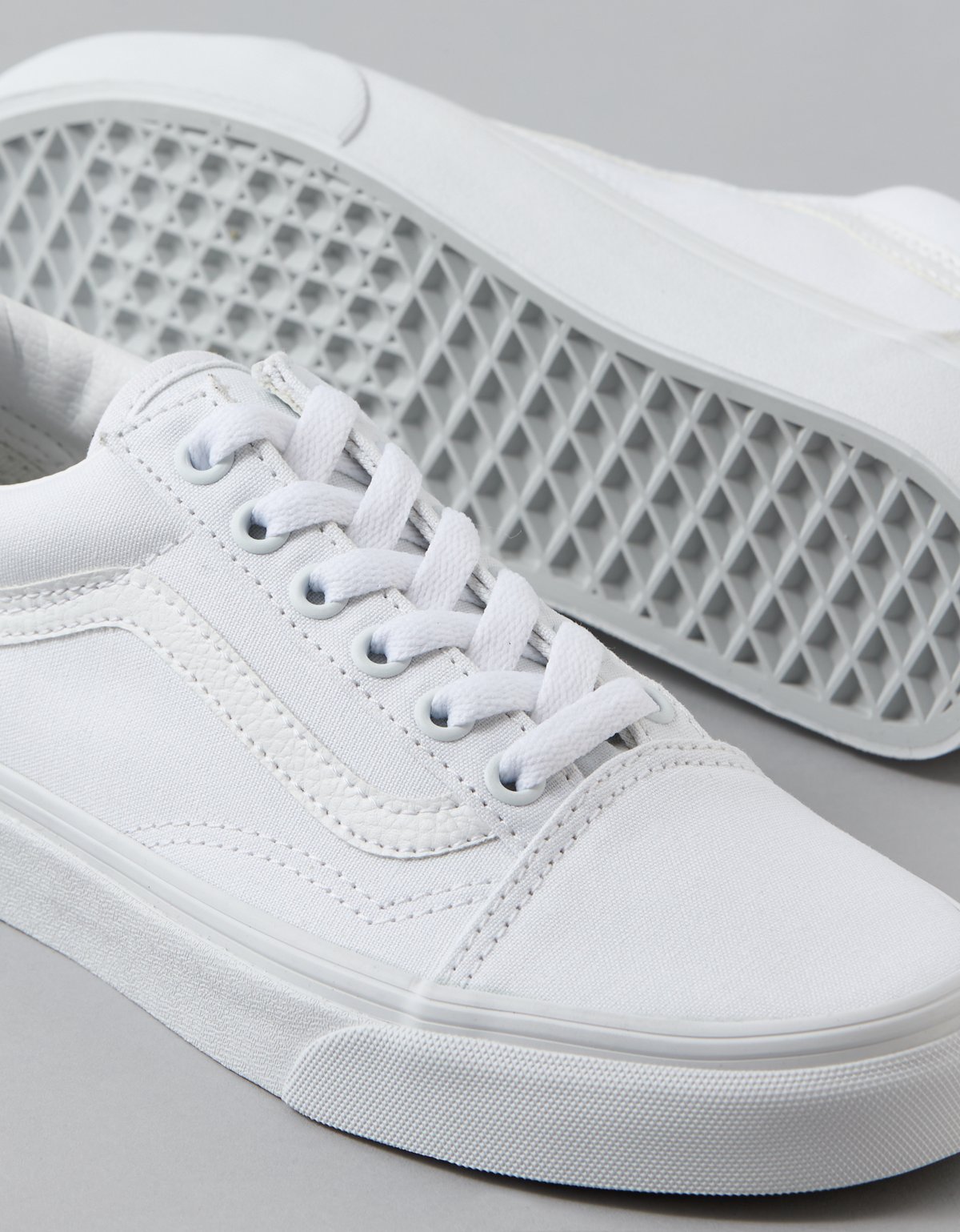 Vans Old Skool Sneaker - image 3