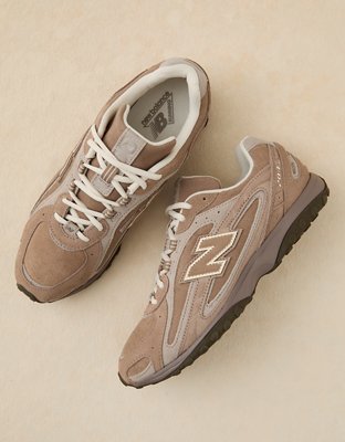 New Balance 204L Sneaker | American Eagle