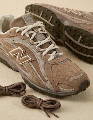 New Balance 204L Sneaker | American Eagle