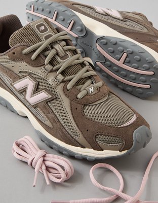 New Balance 204L Sneaker