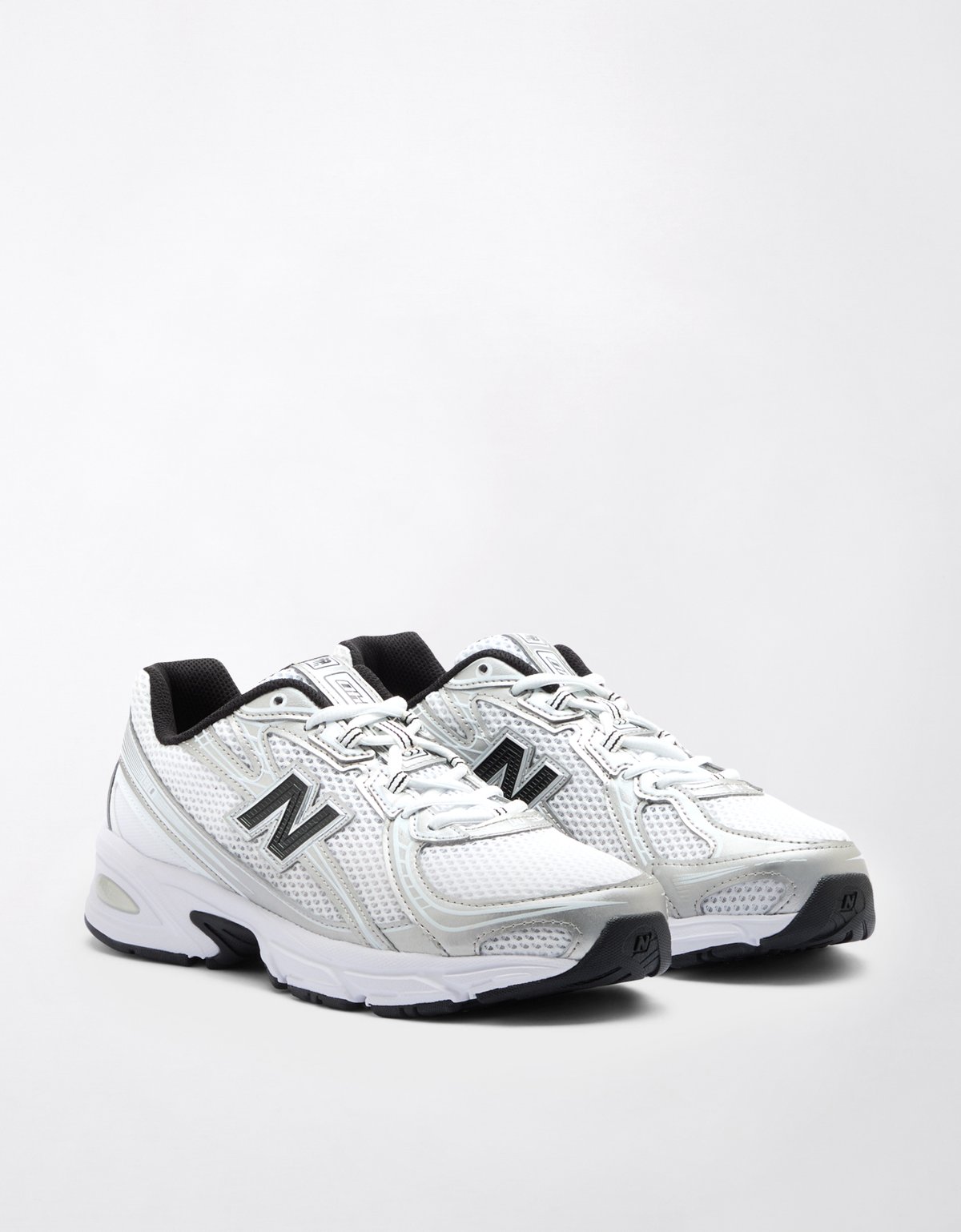 New Balance Women's 740 Sneaker - image 3