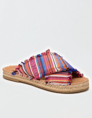 Minnetonka Women's Pepper Sandal