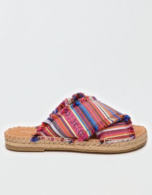 Minnetonka Womens Pepper Sandal