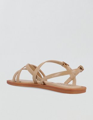 Journee Collection Women's Ennid Sandal