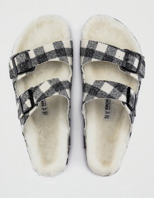 Женские сандалии American Eagle Birkenstock Women's Arizona Happy Lamb Sandal — фото 2