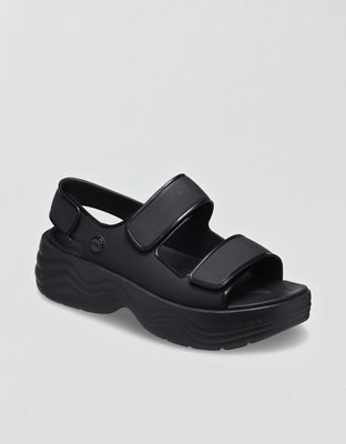 Crocs sandals on on sale sale