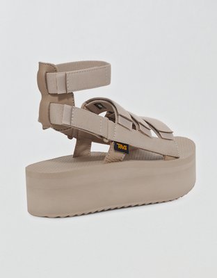 Женские сандалии American Eagle Teva Women's Flatform Mevia Sandal — фото 3