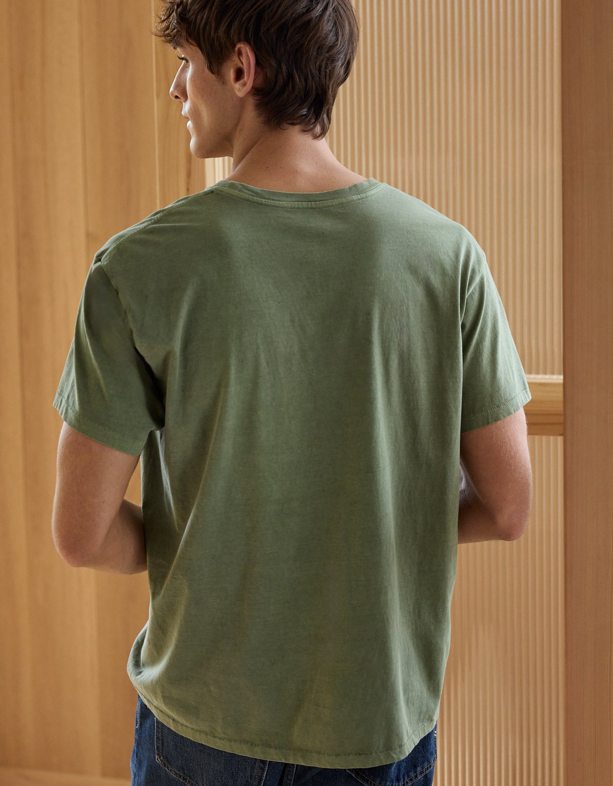 AE77 Premium Classic T-Shirt - image 4
