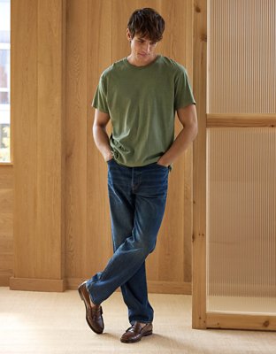 AE77 Premium Classic T-Shirt