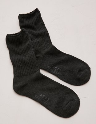 AE77 Premium Slouchy Socks