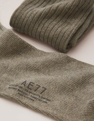 AE77 Premium Slouchy Socks