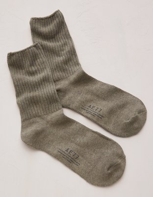 AE77 Premium Slouchy Socks