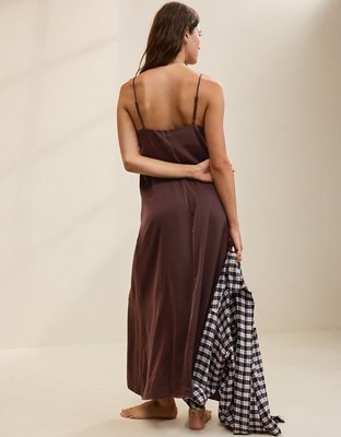Женское длинное платье-комбинация Aerie Liquid Satin, цвет: Глубокий земляной — фото 3