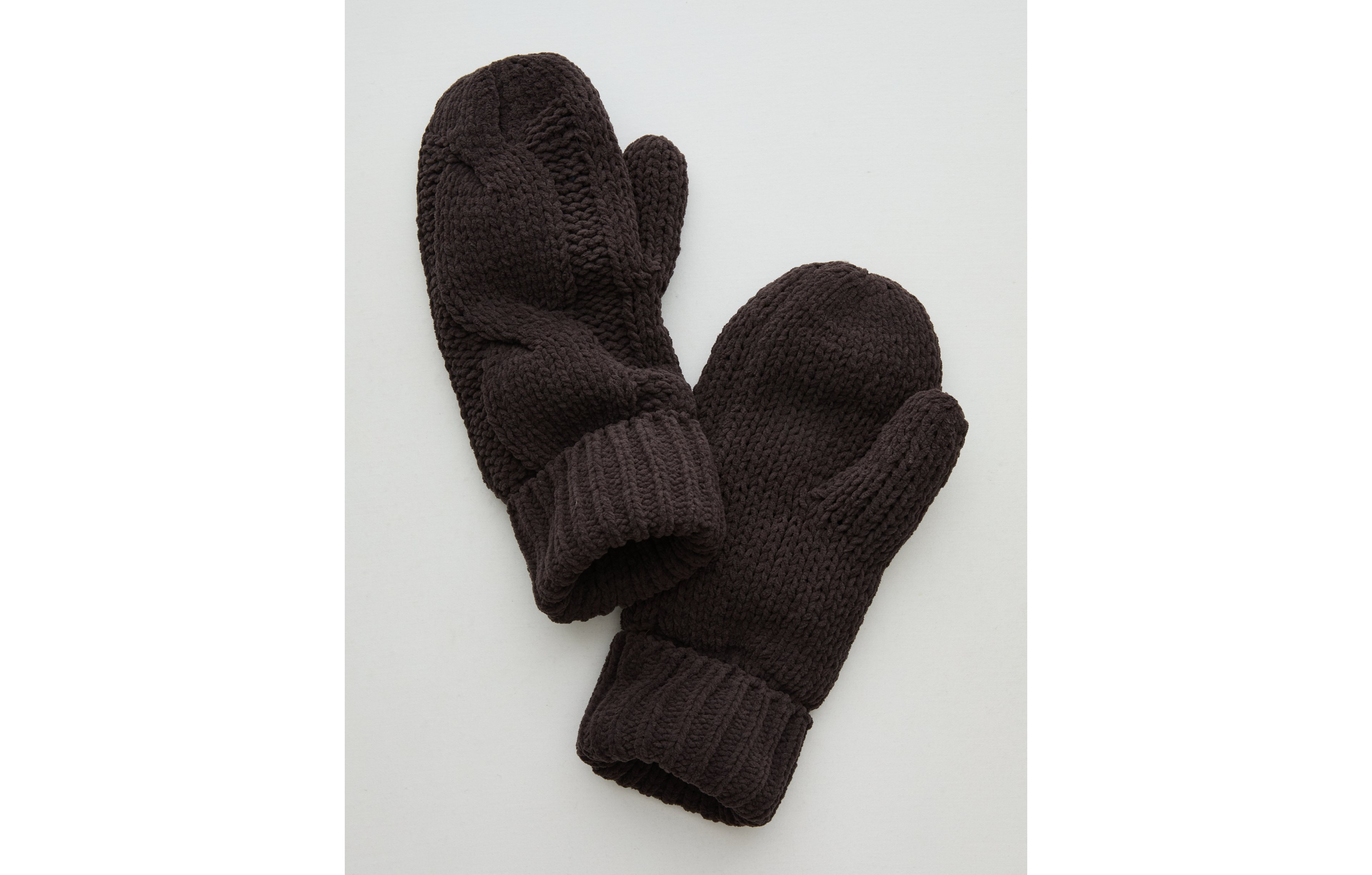 Aerie Cable Mittens