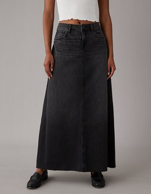 Floor-length denim skirt –