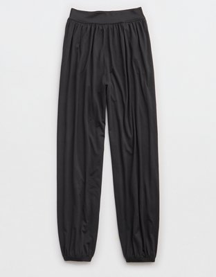 OFFLINE By Aerie The Hugger Go With The Flow Jogger